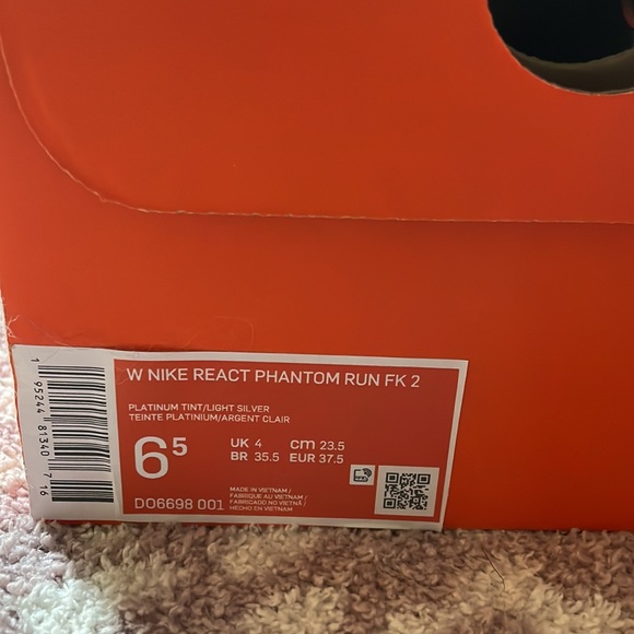 nike react phantom run, green and white size 6.5 - Picture 4 of 4